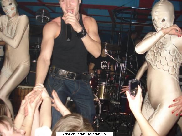 o alta :cool: fetele si andrei;;) galerie foto
