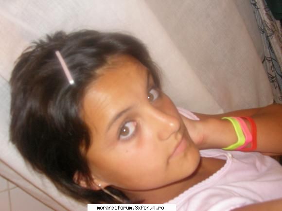 Poze ku membrii forumului - pun si eu o poza ku me pt cn nu ma stie - GET in TOUCH