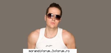 Poze ku membrii forumului - si eu sunt noua pe aiki!!:)sunt o mare fana - GET in TOUCH