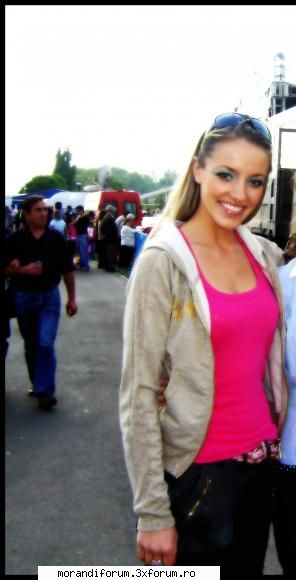 Ruxandra - ruxika mea scumpa:*:* - DANSATOARE