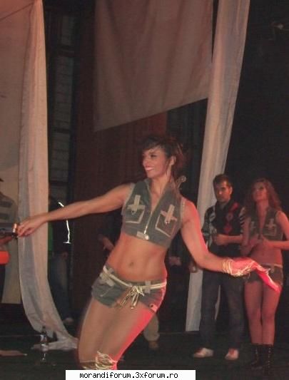 Silvia - Alexandra - DANSATOARE